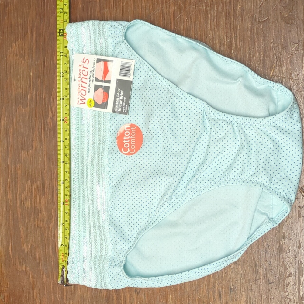 Warner’s Medium 95% Cotton No Pinching No Problems Hi-Cut Briefs, Mint Polka Dot